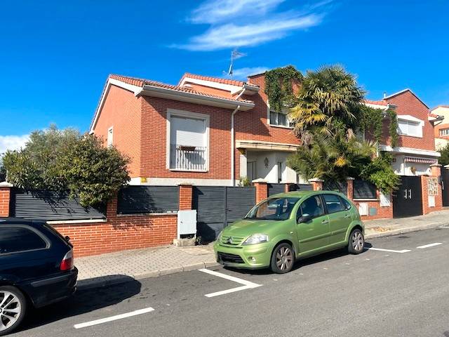 Casa adosada en Venta en Cabanillas del Campo
