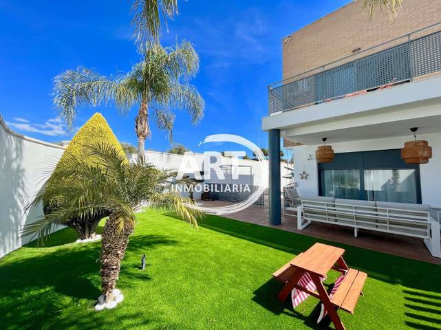 Casa adosada en Venta en Sierra de Urbión en La Conarda