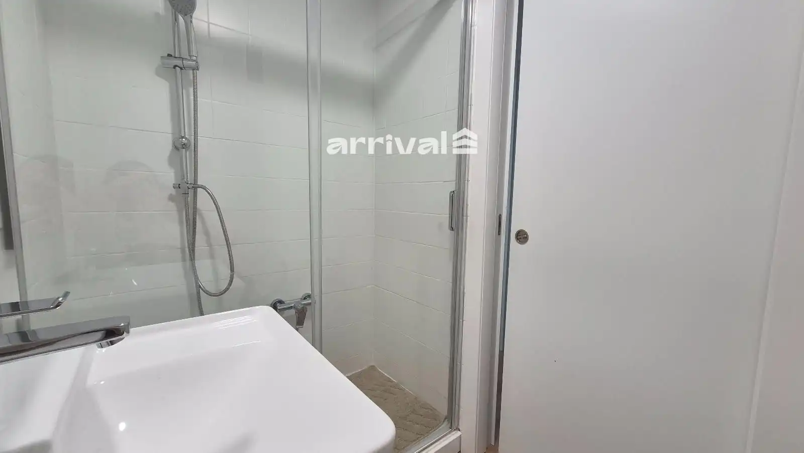 Badezimmer von Wohnung zur untervermieten in Valencia mit Heizung, Terrasse und Möbliert