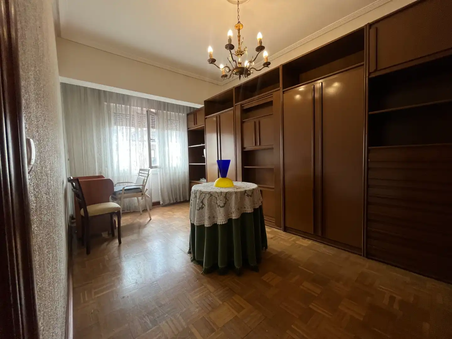 Dormitori de Pis en venda en Vitoria - Gasteiz amb Calefacció, Parquet i Traster