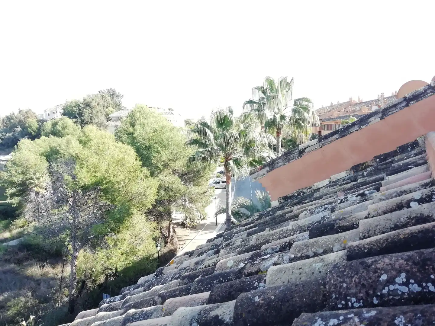 Außenansicht von Maisonette zum Verkauf in Marbella mit Klimaanlage, Terrasse und Abstellraum