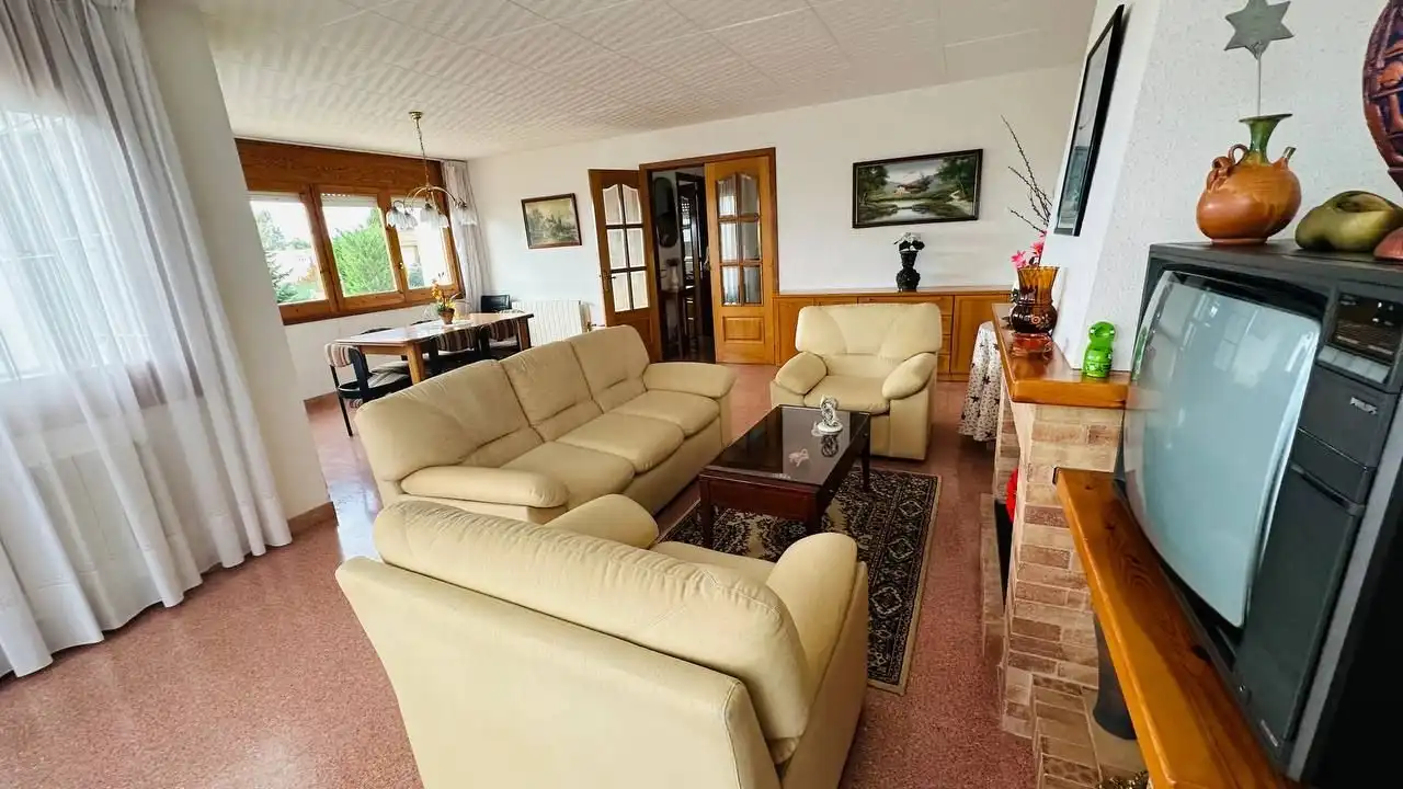 Sala d'estar de Casa o xalet en venda en Lloret de Mar amb Calefacció, Jardí privat i Terrassa