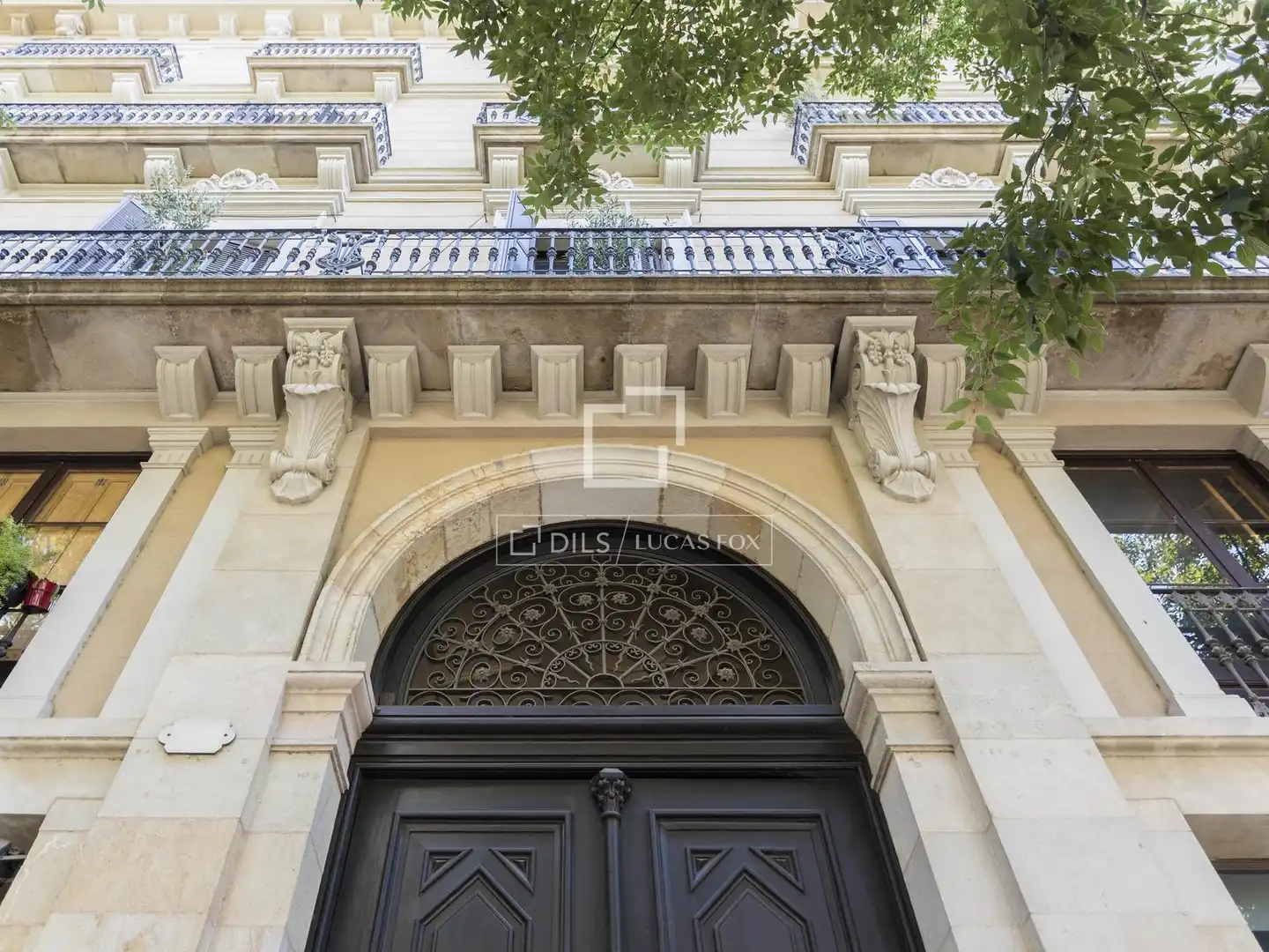 Exterior view of Flat for rent in Barcelona  with Air Conditioner, Furnished and Balcony