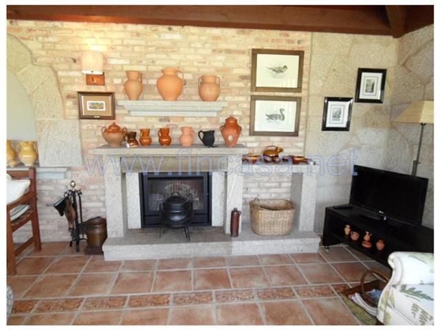 Cuina de Casa o xalet en venda en Gondomar amb Jardí privat, Traster i Piscina