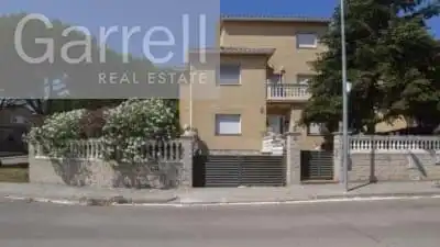 Vista exterior de Casa o chalet en venta en Llinars del Vallès