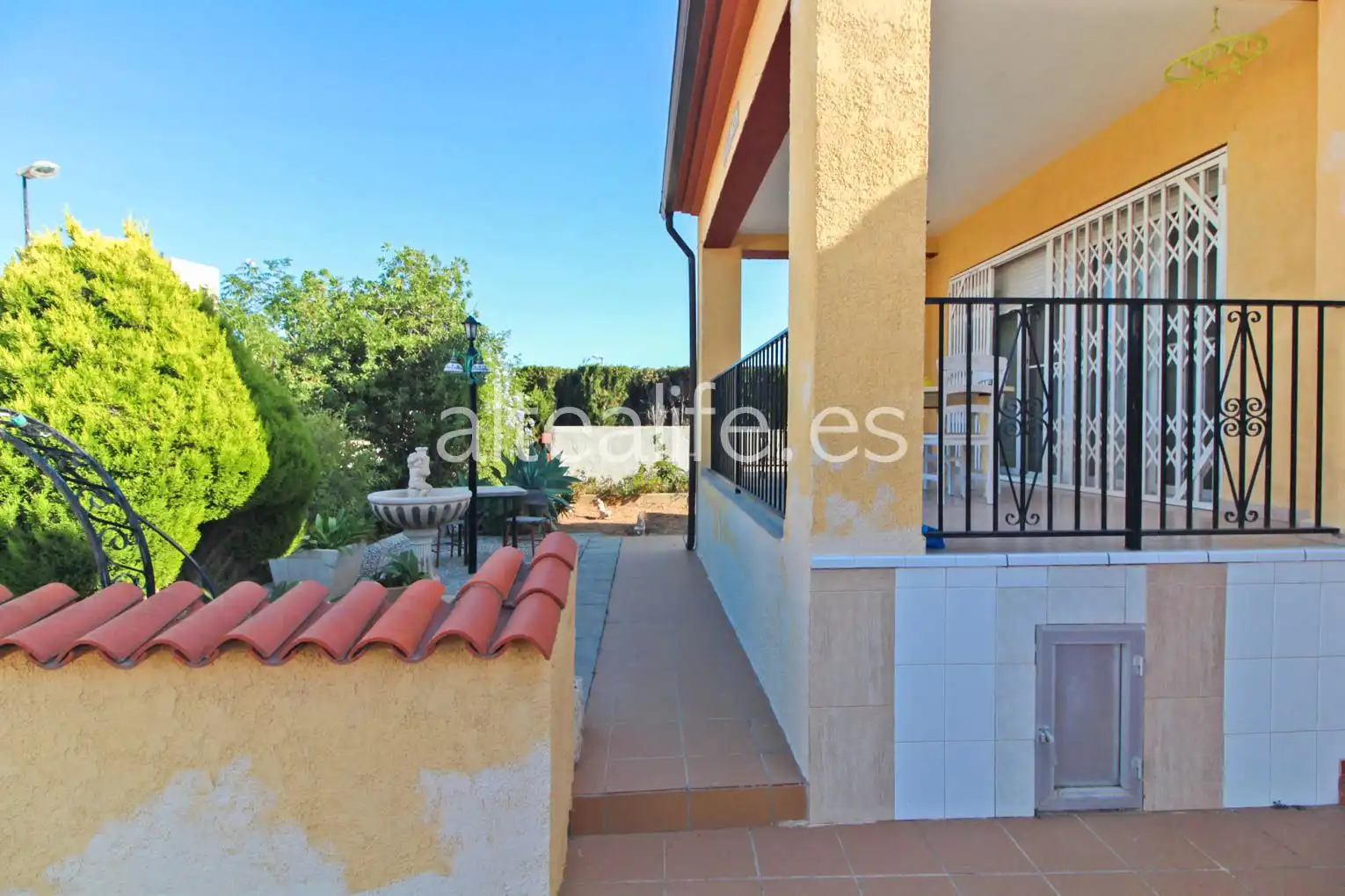 Exterior view of Houses for sale in Altea  with Air Conditioner, Terrace and Community pool