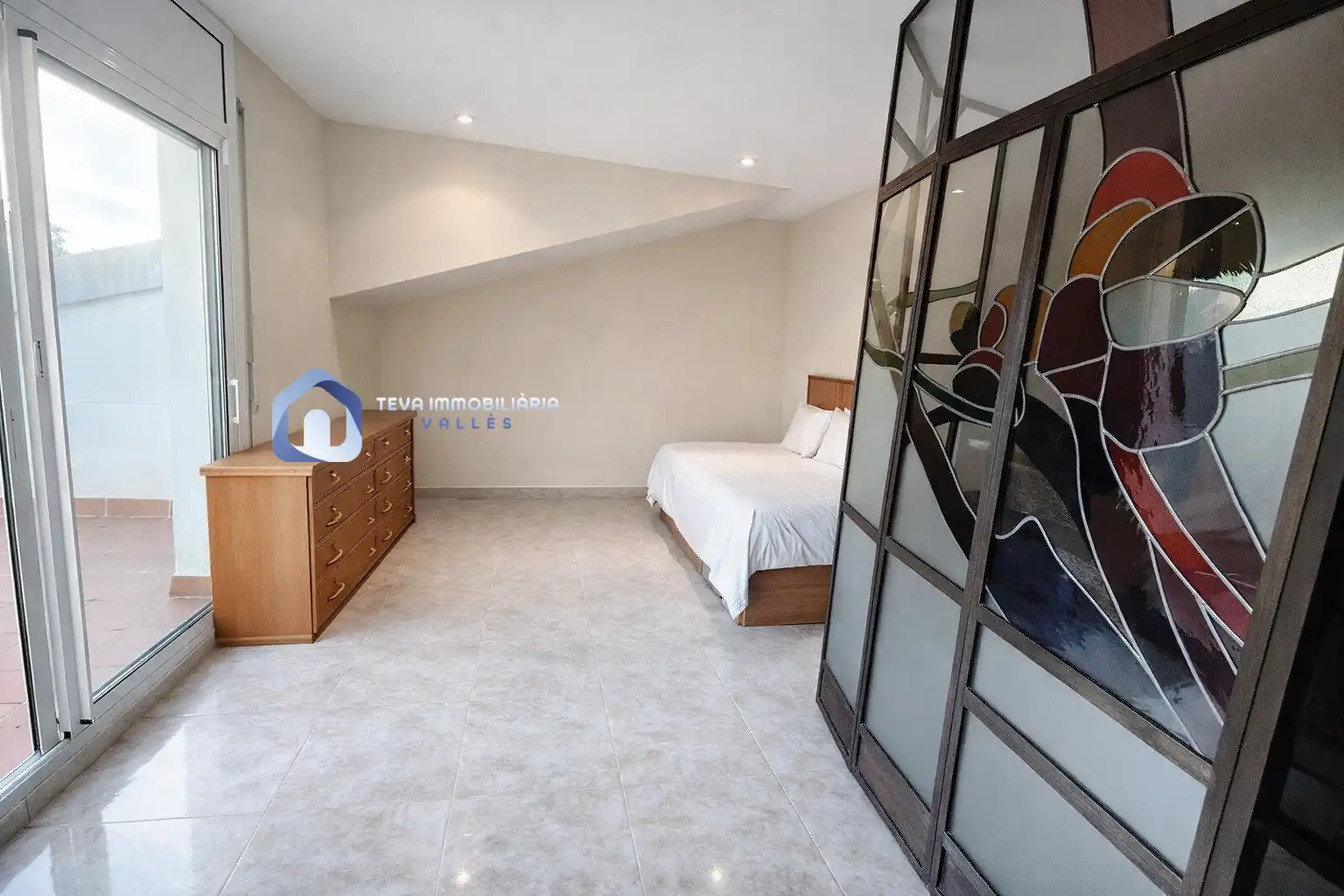 Habitación de Casa o chalet en venta en Sant Fost de Campsentelles con Calefacción, Terraza y Trastero