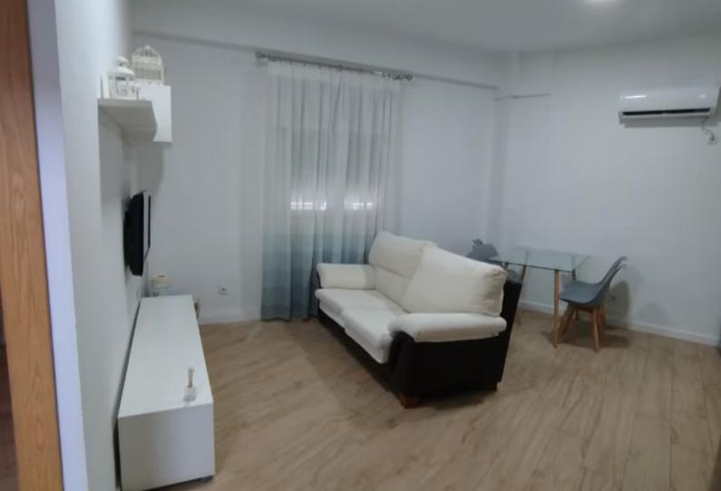 Photo 1 of Apartment to rent in Ciudad Jardín - Zoco, Córdoba