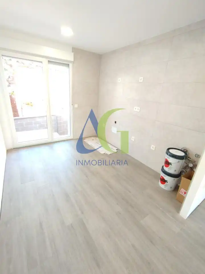 Bedroom of Houses for sale in San Andrés del Rabanedo  with Heating, Private garden and Parquet flooring