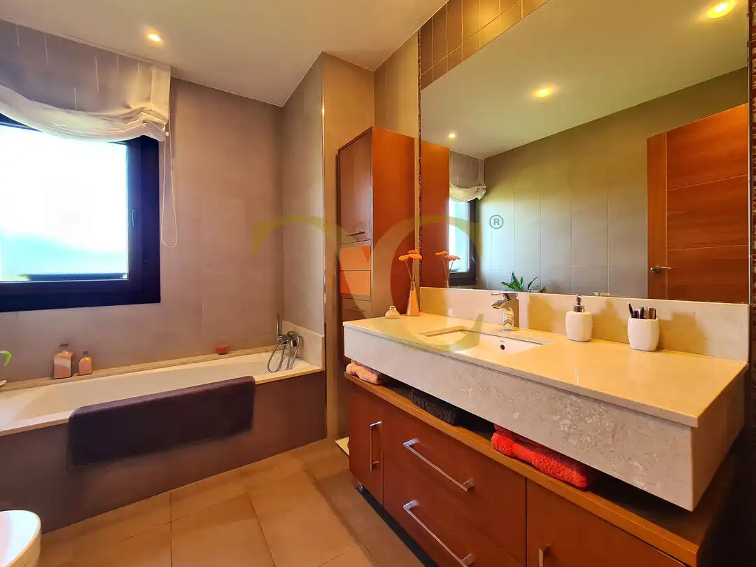 Baño de Casa o chalet en venta en Siero con Calefacción, Terraza y Trastero
