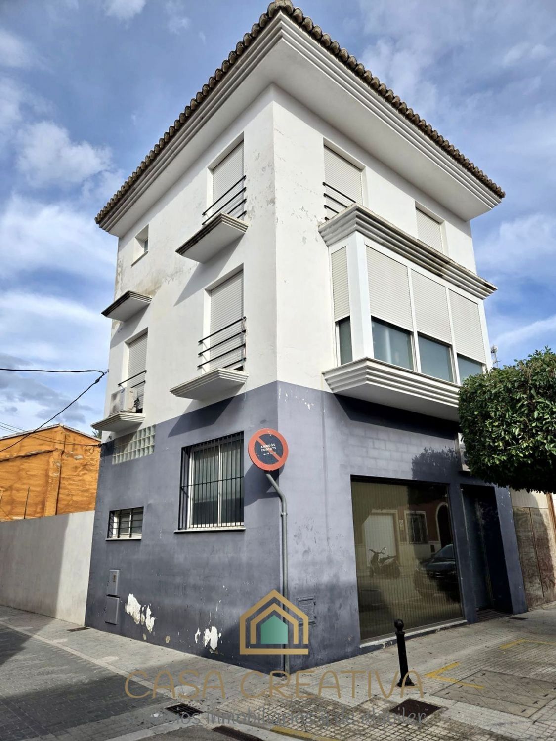 Vista exterior de Casa o xalet en venda en Benirredrà amb Terrassa