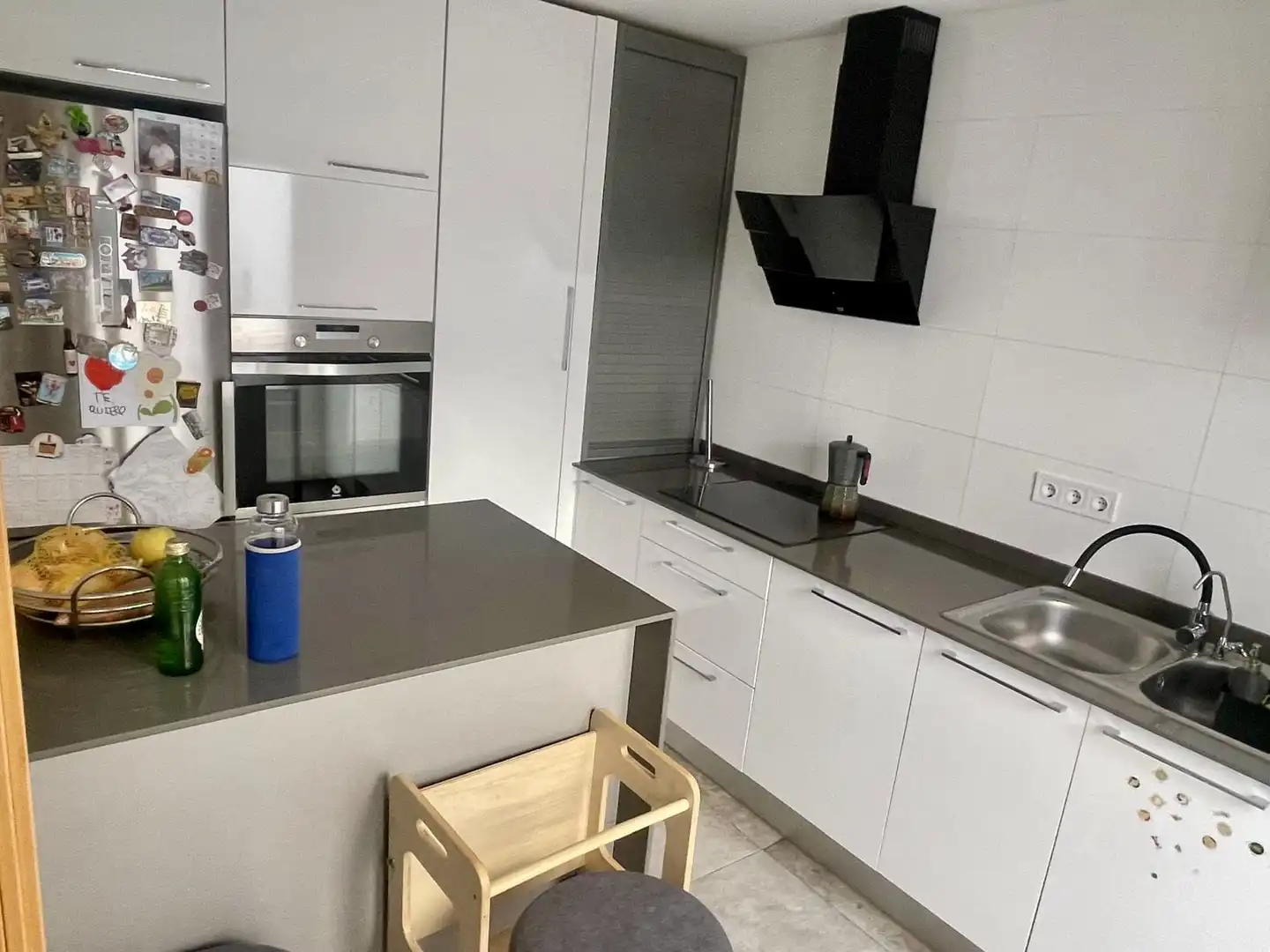 Cocina de Casa adosada en venta en Almería con Aire acondicionado, Parquet y Amueblado