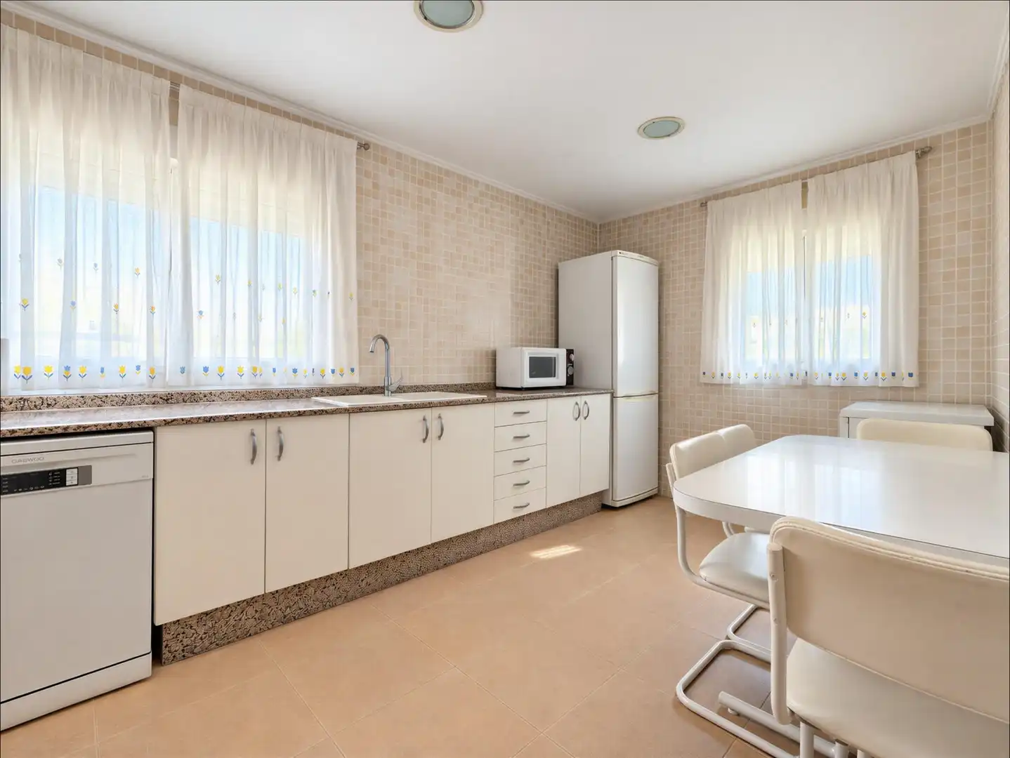 Detached house with pool for sale in Urbanizaciones, imagen 8