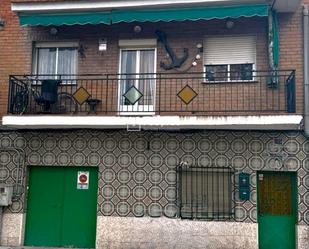 Vista exterior de Casa o xalet en venda en Coslada amb Terrassa i Traster