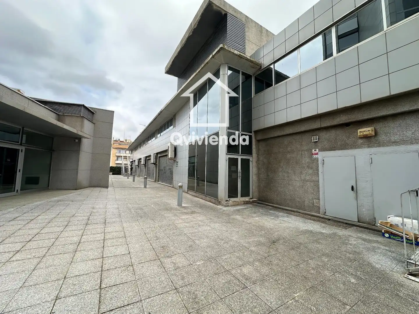 Vista exterior de Local de alquiler en Terrassa