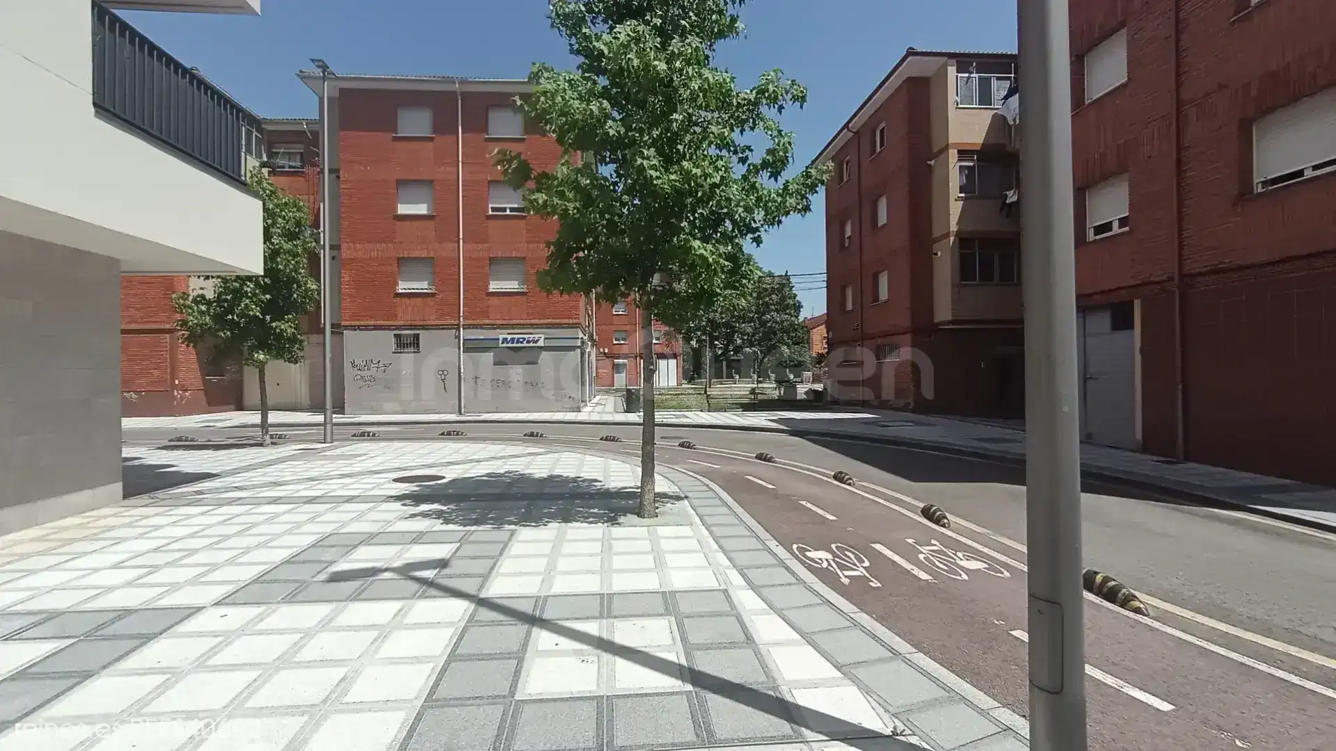 Parkplatz von Geschaftsraum zum Verkauf in Siero
