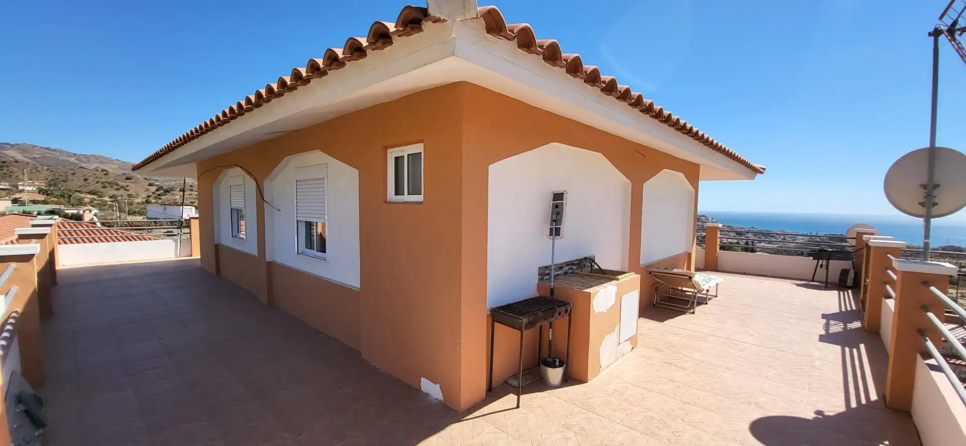 Casa con piscina en venta en Cotomar, imagen 3