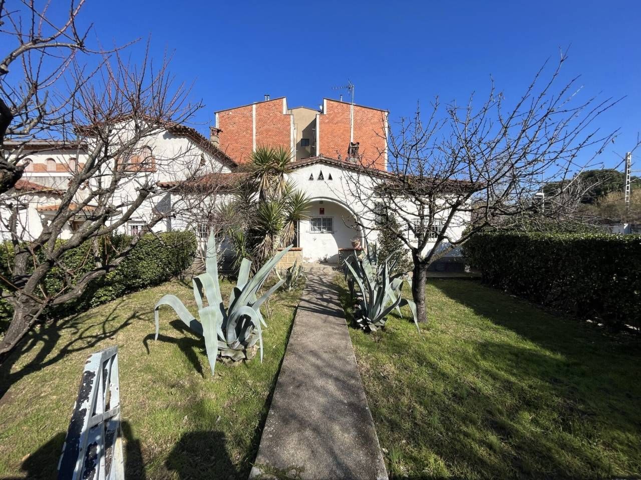 Vista exterior de Casa o chalet en venta en Girona Capital con Calefacción y Jardín privado