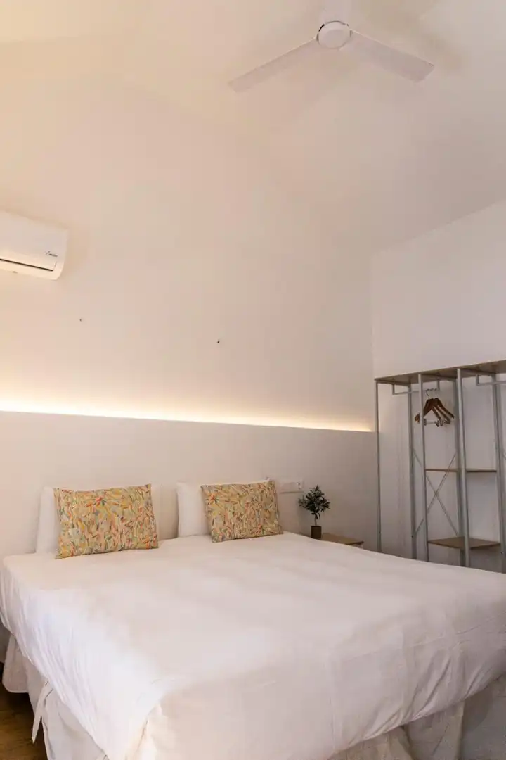 Dormitori de Casa o xalet en venda en Córdoba amb Aire condicionat, Traster i Moblat