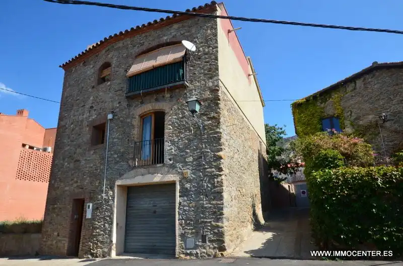 Casa con jardín en venta en Palau-saverdera