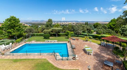 Venta de chalet independiente seis habitaciones ,seis cuartos de baño, salón de 80m2 piscina                          a, imagen 2
