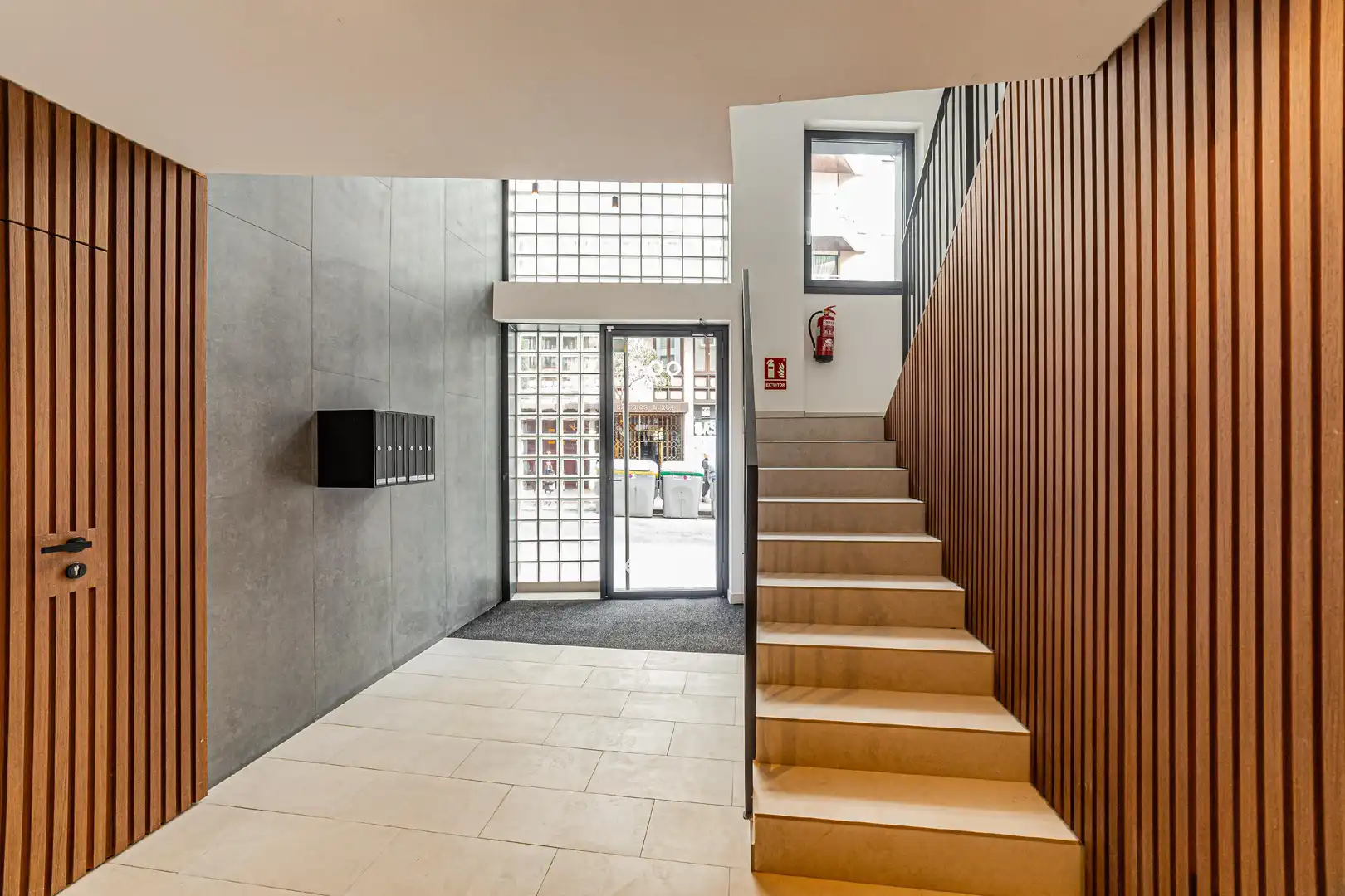 Duplexes for sale in Barcelona  with Air Conditioner, Heating and Private garden