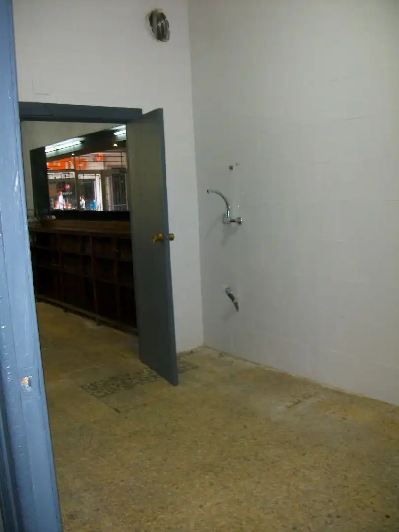 Local comercial en venta en PASEO DE SAN ANTONIO, imagen 6