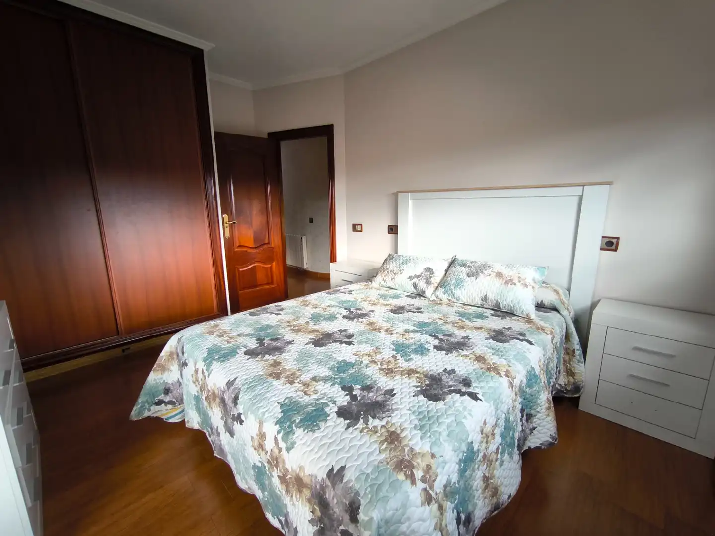 Dormitori de Casa o xalet en venda en Cambados amb Calefacció, Jardí privat i Parquet