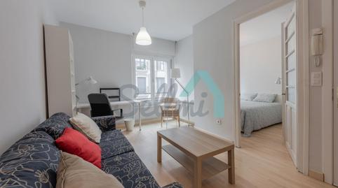 Foto 4 de Piso de alquiler en De San Bernabé, Salesas - Foncalada - Campoamor, Oviedo