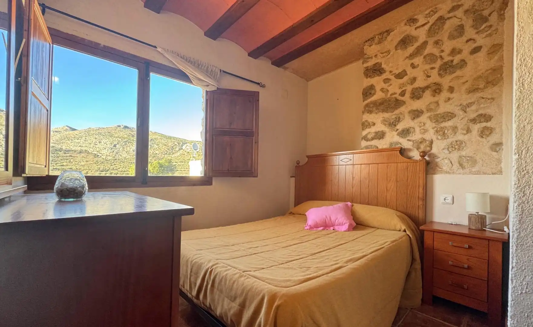 Habitación de Local en venta en La Vall d'Ebo con Amueblado