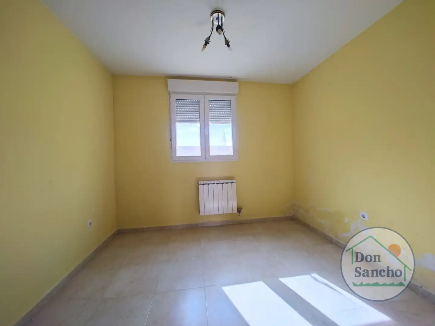 Bedroom of Detached homes for sale in Pozaldez  with Heating and Private garden