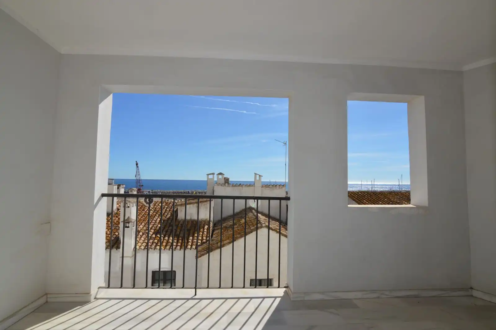 Vista exterior de Piso en venta en Marbella con Aire acondicionado, Terraza y Amueblado