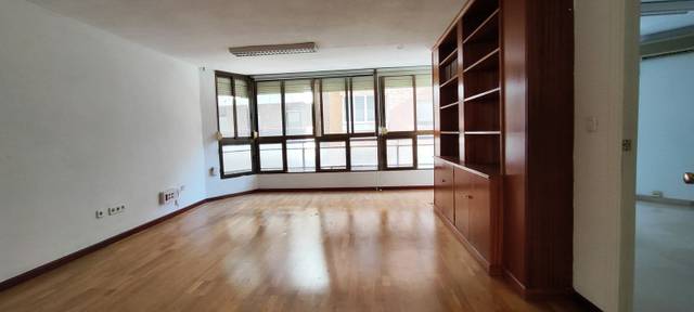 Oficina en Alquiler en Calle Calle Serrano, 15 en Ensanche - Diputación