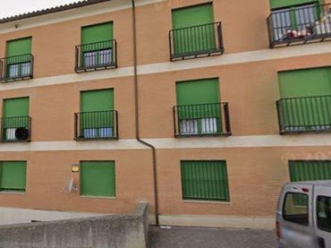 Pis amb piscina en venda a Calera y Chozas