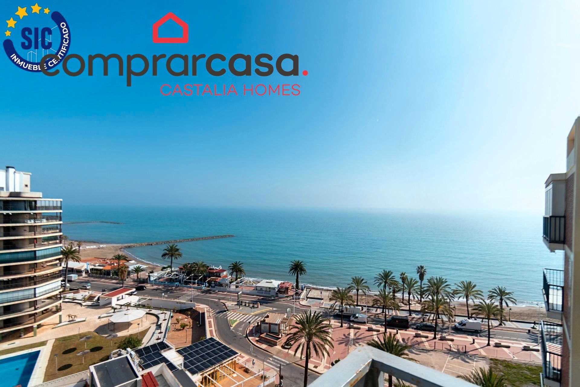 Vista exterior de Apartament en venda en Benicasim / Benicàssim amb Terrassa, Moblat i Piscina comunitària