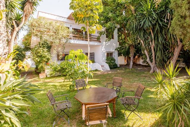 Casa-chalet en Alquiler en Calle Ganivet, 12 en Almuñecar Centro