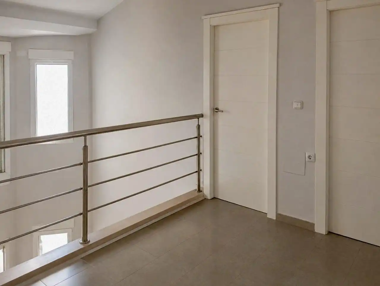 Haus oder Chalet zum Verkauf in Dúrcal mit Privatgarten, Schwimmbad und Balkon