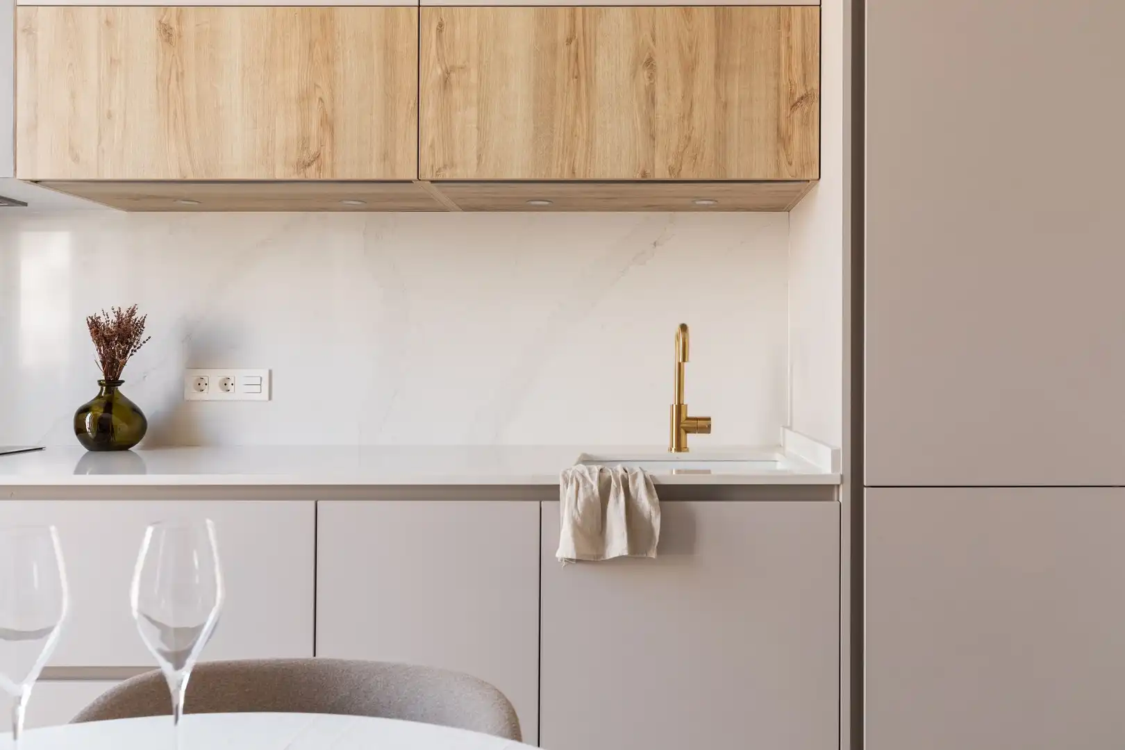 Kitchen of Apartments for sale in Málaga  with Balcony