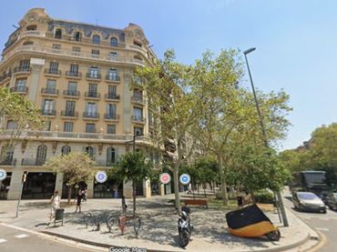 Oficina amb ascensor en venda a Barcelona - Calle Casp
