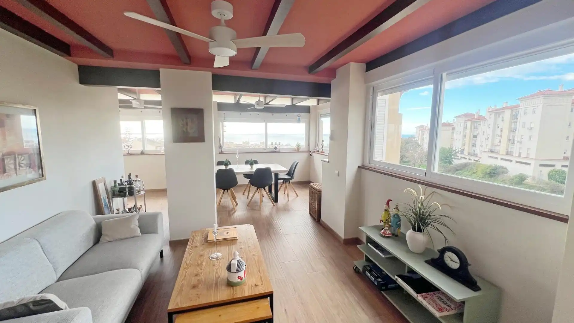 Living room of Flat for sale in Benalmádena  with Private garden, Terrace and Storage room