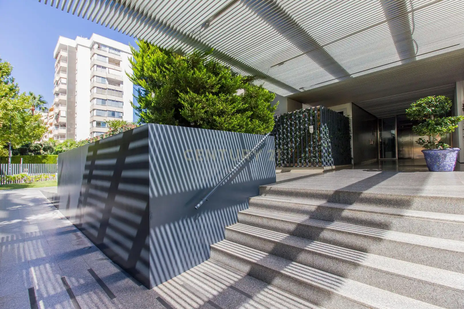 Vista exterior de Apartamento de alquiler en Calpe / Calp con Aire acondicionado, Jardín privado y Amueblado
