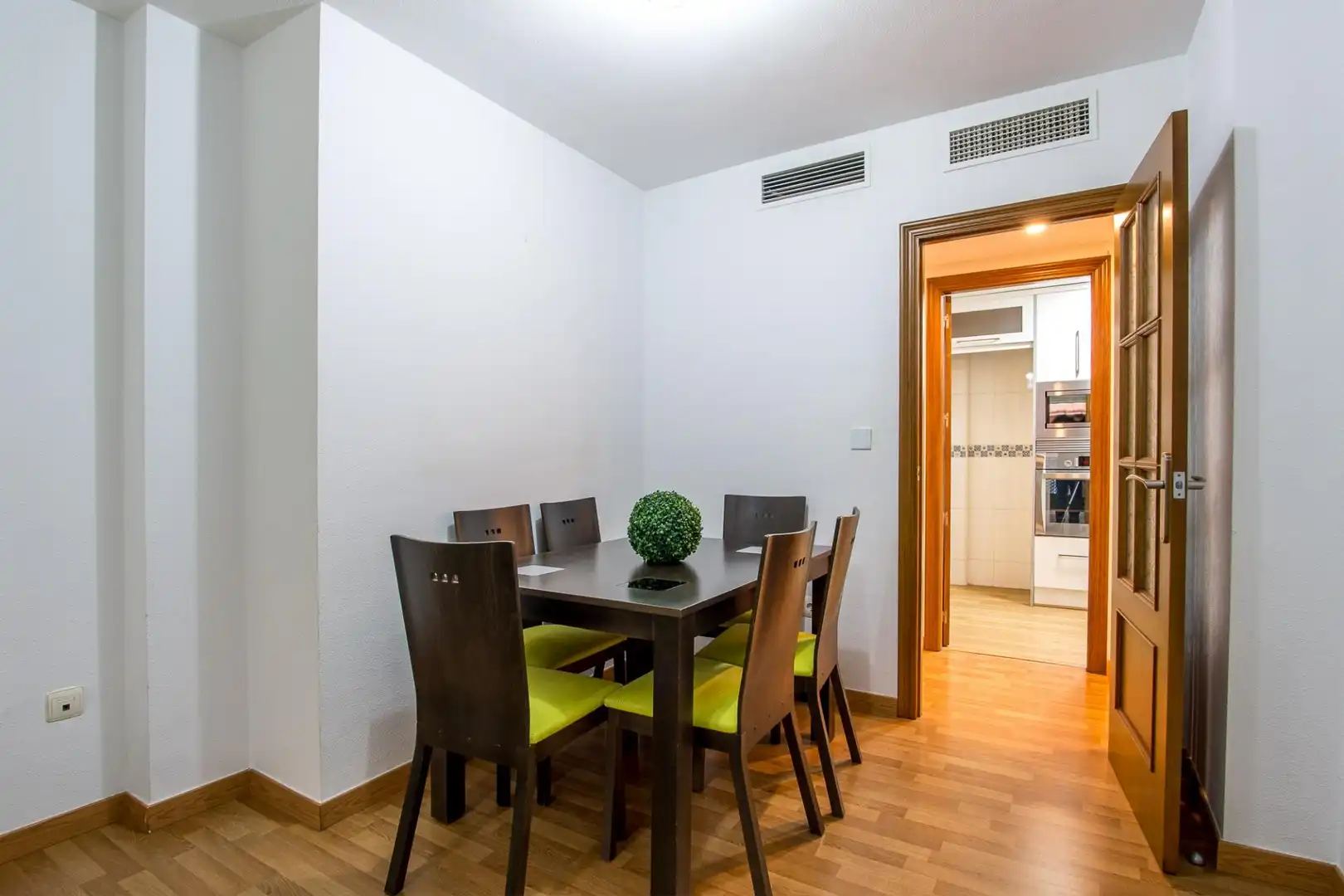 Comedor de Piso en venta en Murcia con Aire acondicionado, Trastero y Balcón