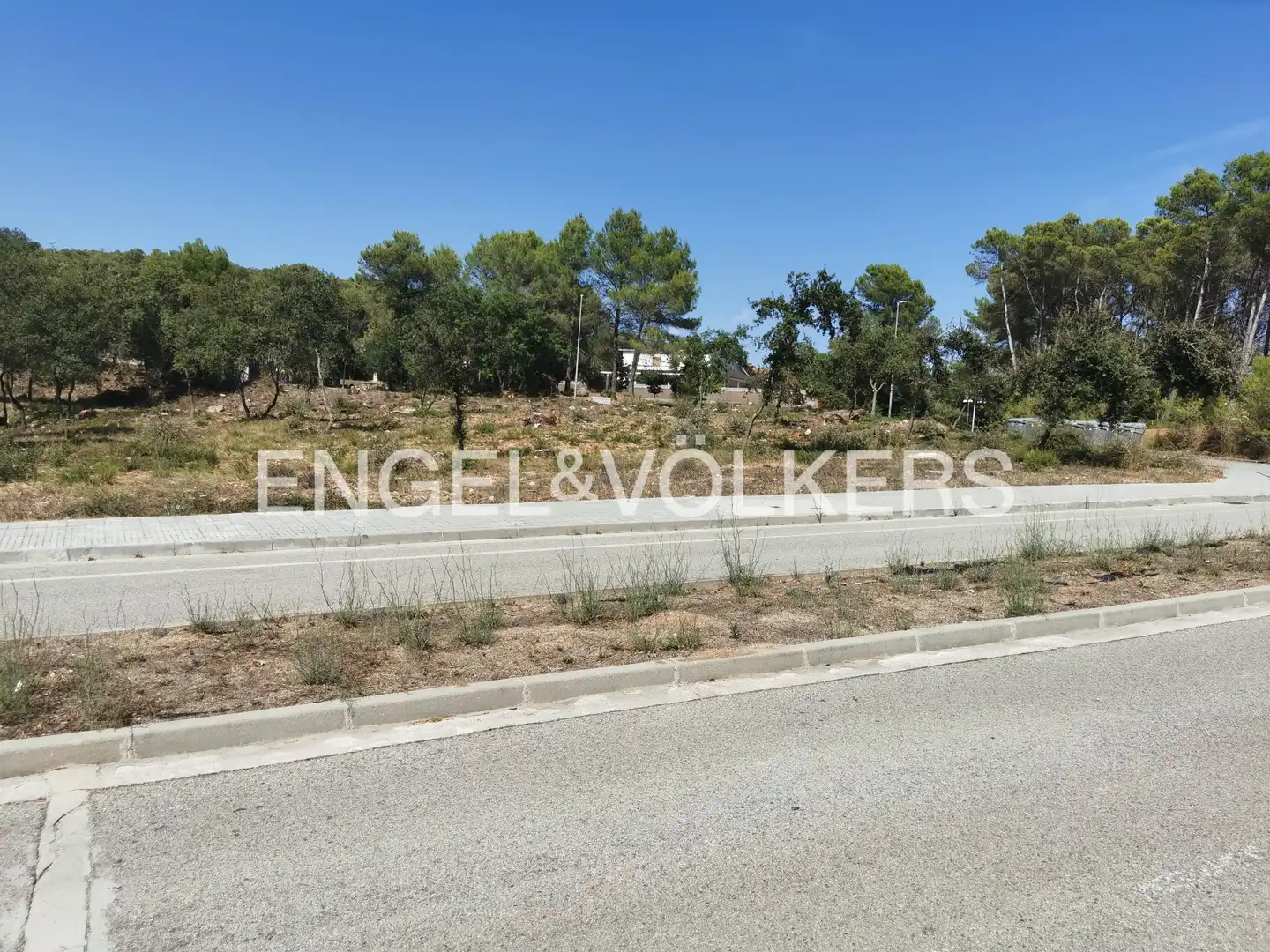 Wohnbaugrundstück zum Verkauf in Begues, imagen 9