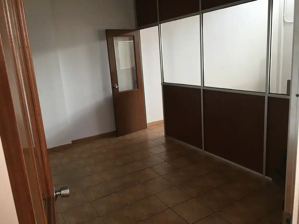 Ufficio in affitto a Vioño, imagen 5