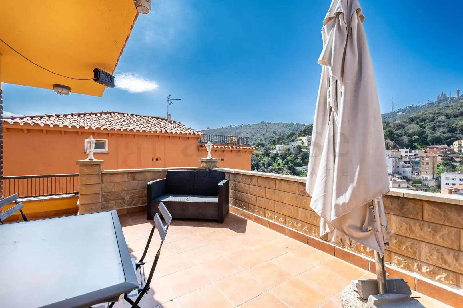 Terraza de Casa o chalet en venta en Barcelona con Aire acondicionado, Calefacción y Terraza