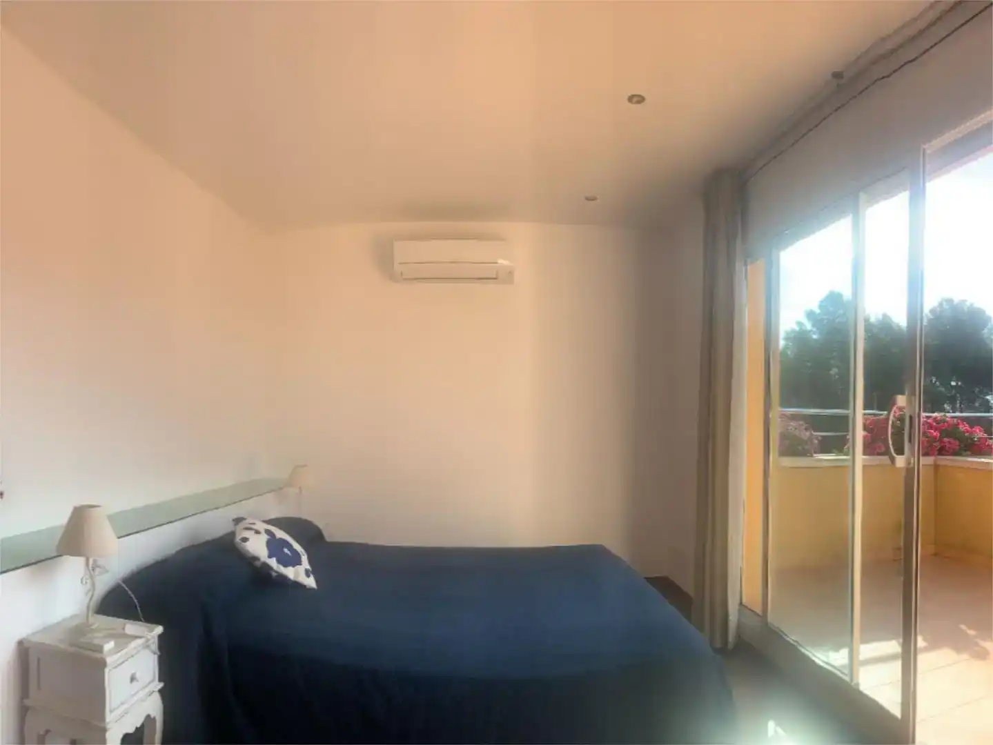 Habitación de Piso en venta en Cubelles con Aire acondicionado, Jardín privado y Parquet