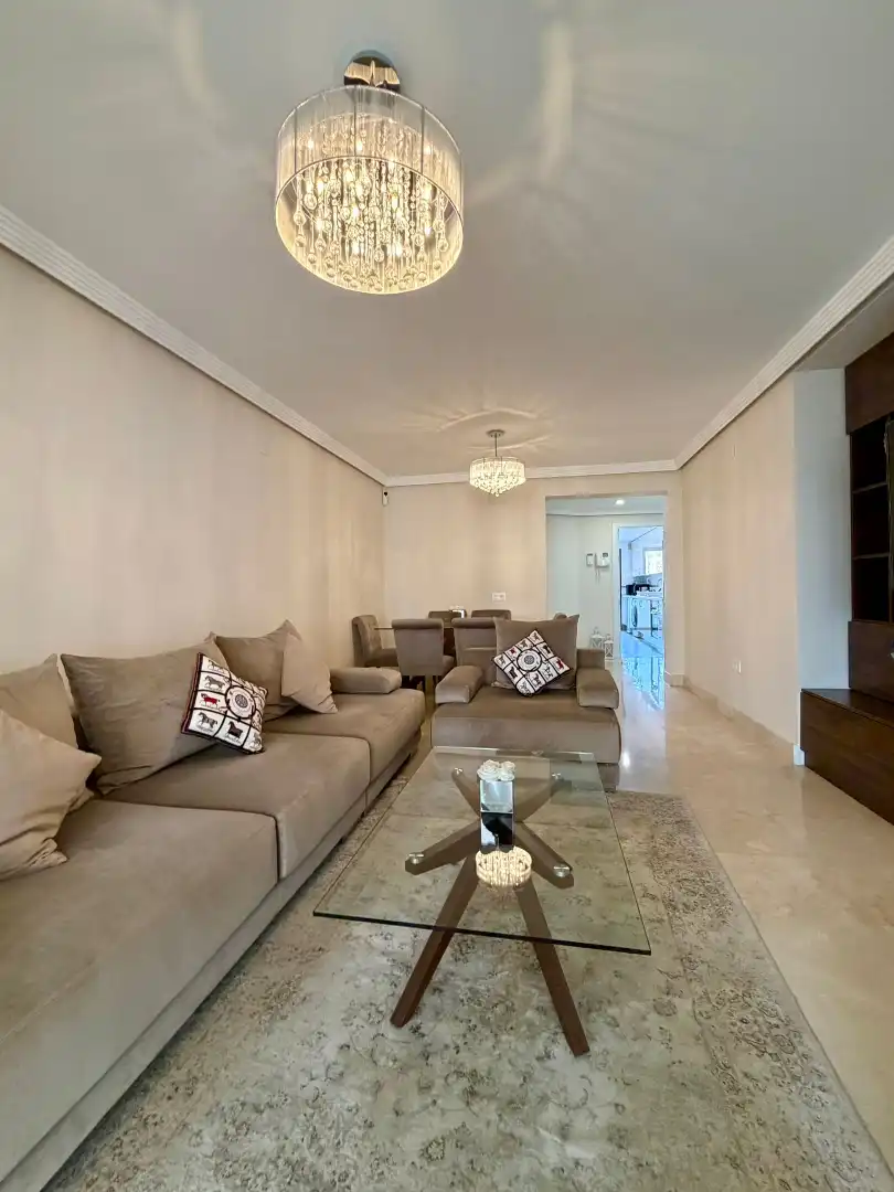 Wohnzimmer von Wohnungen zum Verkauf in Marbella mit Klimaanlage, Heizung und Terrasse