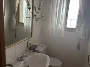 Bany de Casa o xalet en venda en Ciudad Real amb Calefacció, Jardí privat i Terrassa