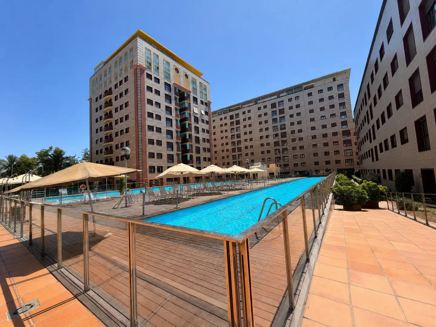 Swimming pool of Flat for sale in Sevilla  with Air Conditioner and Community pool