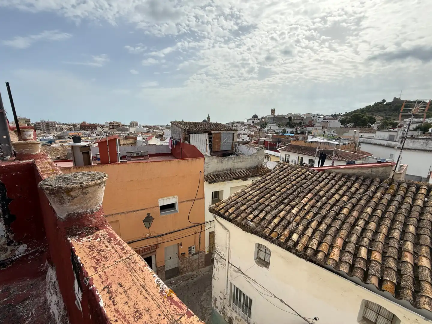 Exterior view of Detached homes for sale in Oliva  with Terrace, Storage room and Balcony